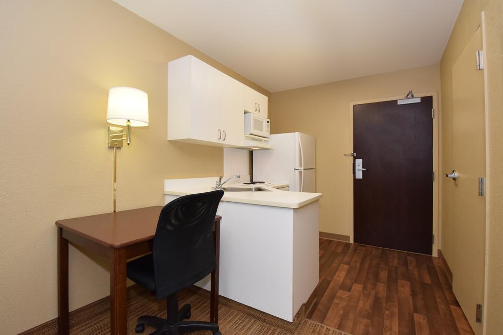 Extended Stay America Suites - Seattle - Northgate ภายนอก รูปภาพ